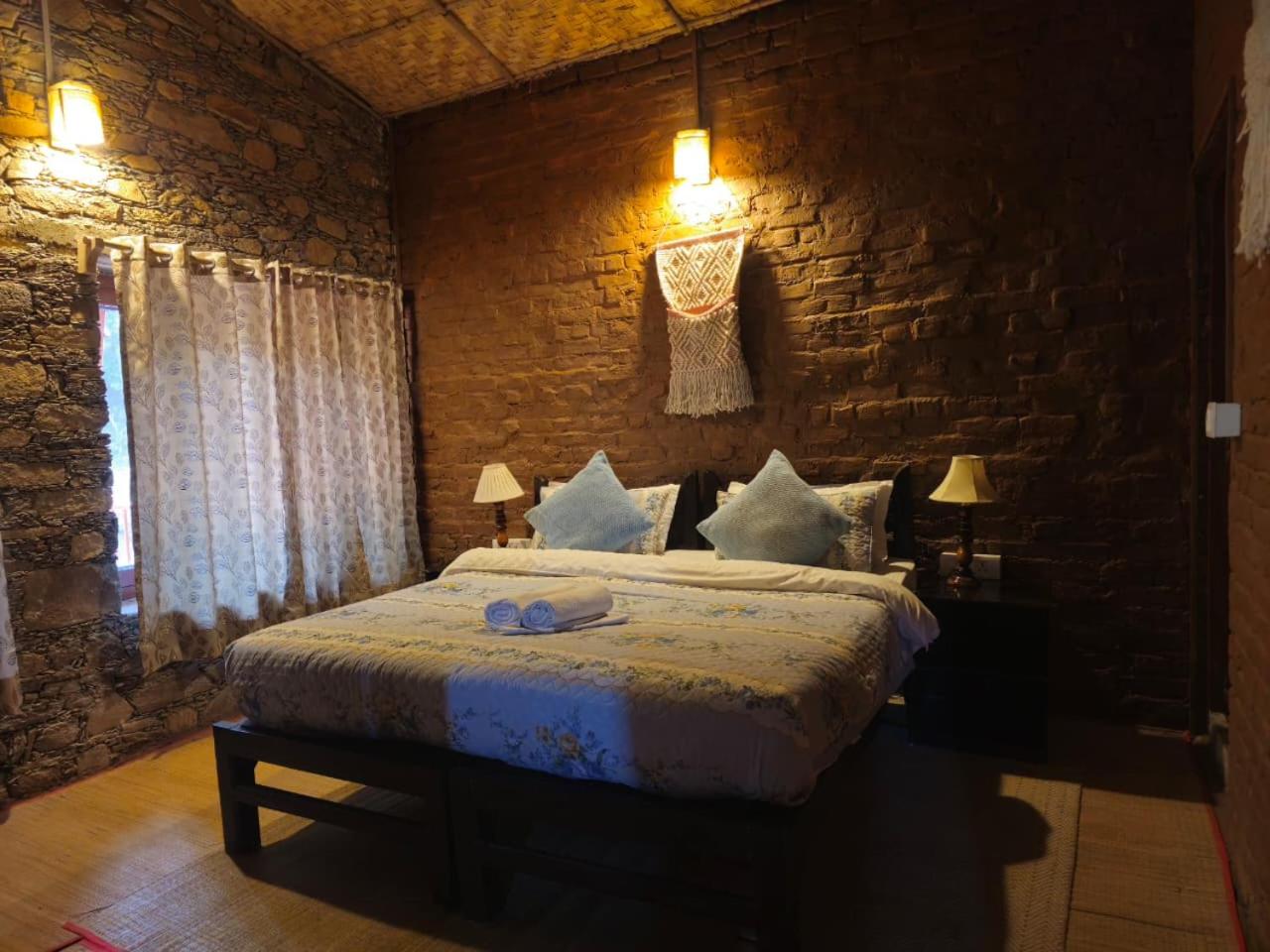 HimVas Himalayan View Heritage Home Ramgarh - Tap to explore photos