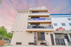 FabHotel Blooming Beds Pearl