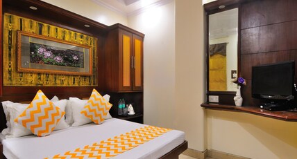 HOTEL GEESON NEW DELHI RAILWAY STATION - PAHARGANJ Room Type - Superior Double Room HOTEL GEESON NEW DELHI RAILWAY STATION - PAHARGANJ Room Type - Superior Double Room