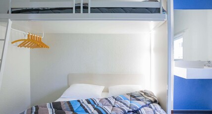 hotelF1 Vesoul Room Type - TRIO room for a maximum of three people