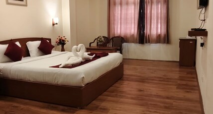 Parasol Norling Hotel & Spa Room Type - Executive King Room with Mountain View