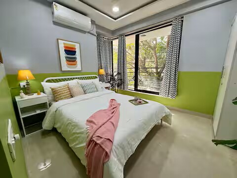 Fortune Modern 2BHK in Bandra at Trendy Location - Tap to explore photos