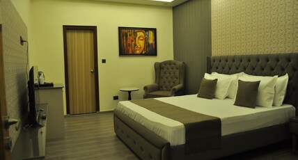 The royal palace inn Room Type - THE MAHARAJA SUITE