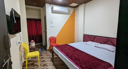 Jain Home Stay Guest House Room Type - Double Room : (Big Size Room )