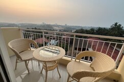 Cozy 2BHK Apartment with Scenic View Family only