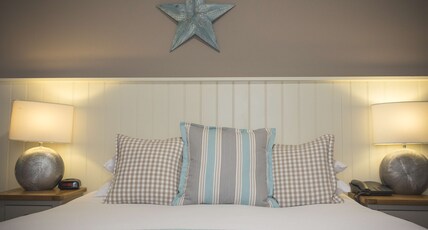 The George Hotel, BW Signature Collection Room Type - 1 Double Bed, Non-Smoking, Standard Room