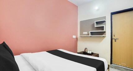 Hotel O Royal Stay Room Type - Classic