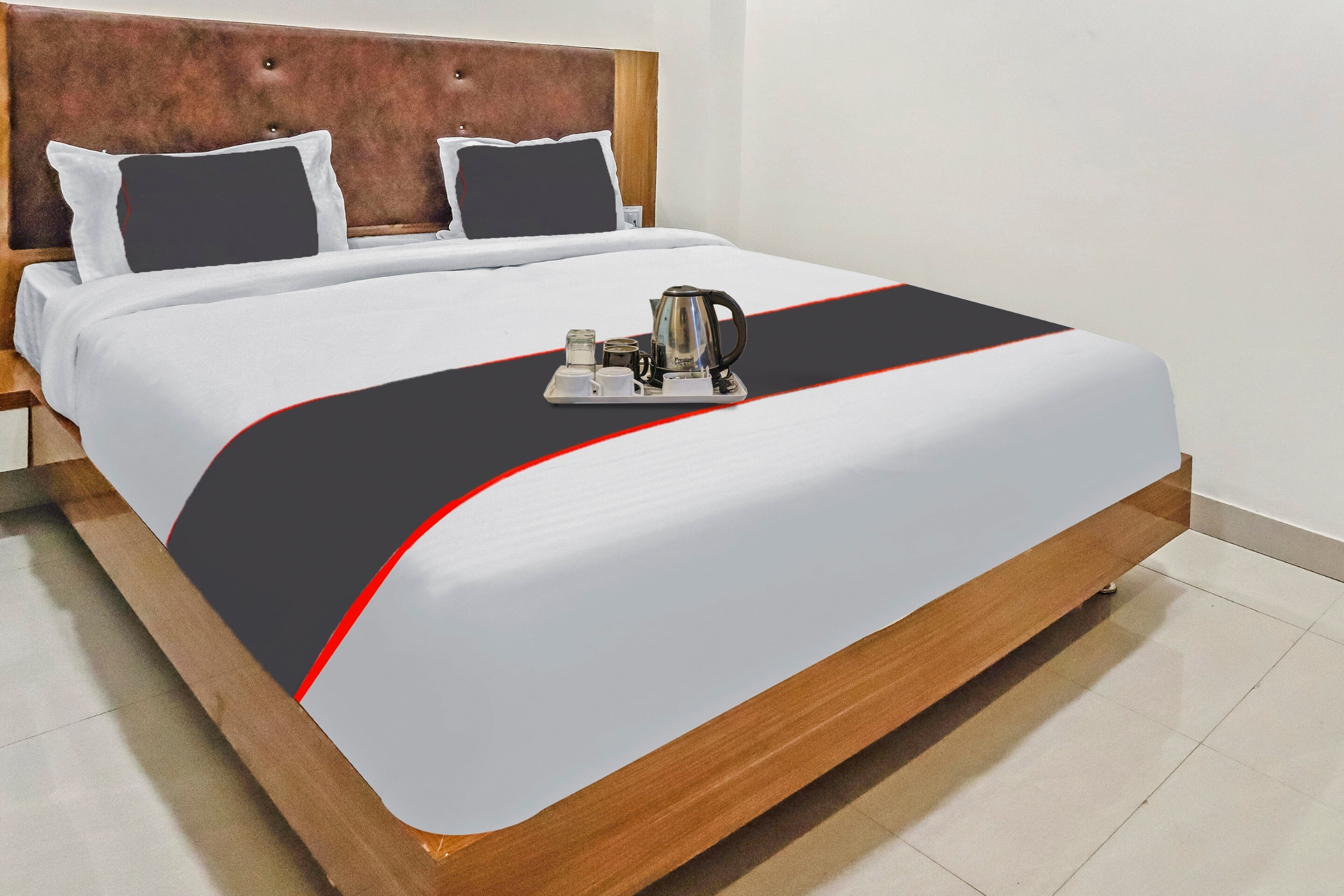 Flagship OYO Hotel Silkroute Palace - Tap to explore photos