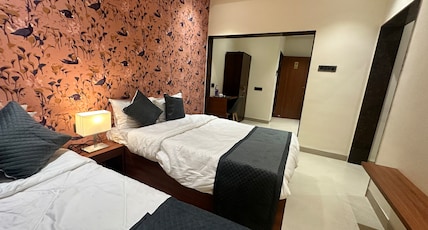 LEO Deluxe and Suite Room Room Type - Premium Suite Room LEO Deluxe and Suite Room Room Type - Premium Suite Room