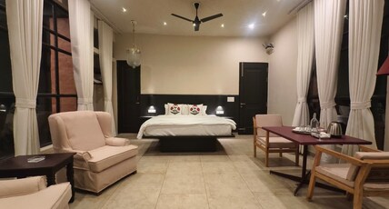 Samarpan Stays Room Type - Golf Suite