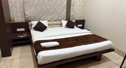 VIJAY RESIDENCY Room Type - Standard AC Room