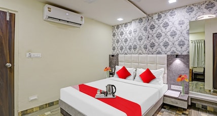 Super Collection O Hotel Raj Palace Room Type - Classic