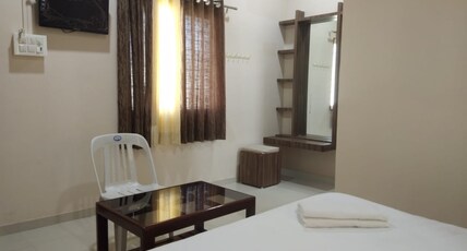 Hotel Krishna Exotica Room Type - Deluxe Ac Room