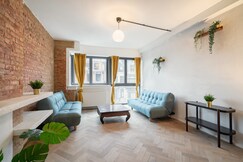 2BR Apartment - Central Station Area