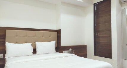 Hotel Precious  Pearl Room Type - Standard Room