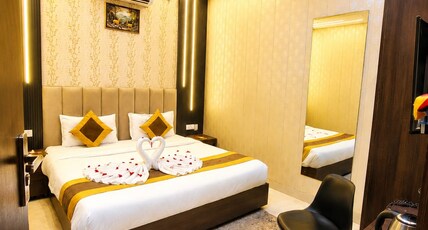 Moon High Stays | A Luxury Stay Room Type - Deluxe Room