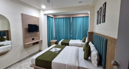 Hotel Krishna Palace Room Type - Family Deluxe Room