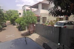 Sai Utkarsh Bunglow Room Stay Room no 1