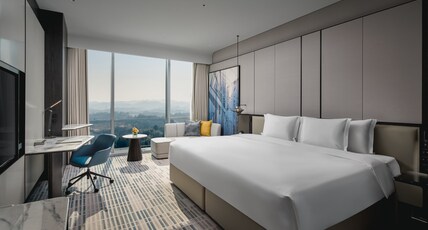 Crowne Plaza EZHOU Room Type - 1 King Standard Lounge Access