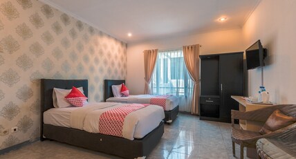 Dancenter Gunung Geulis Villagee Room Type - Suite Twin Indonesia