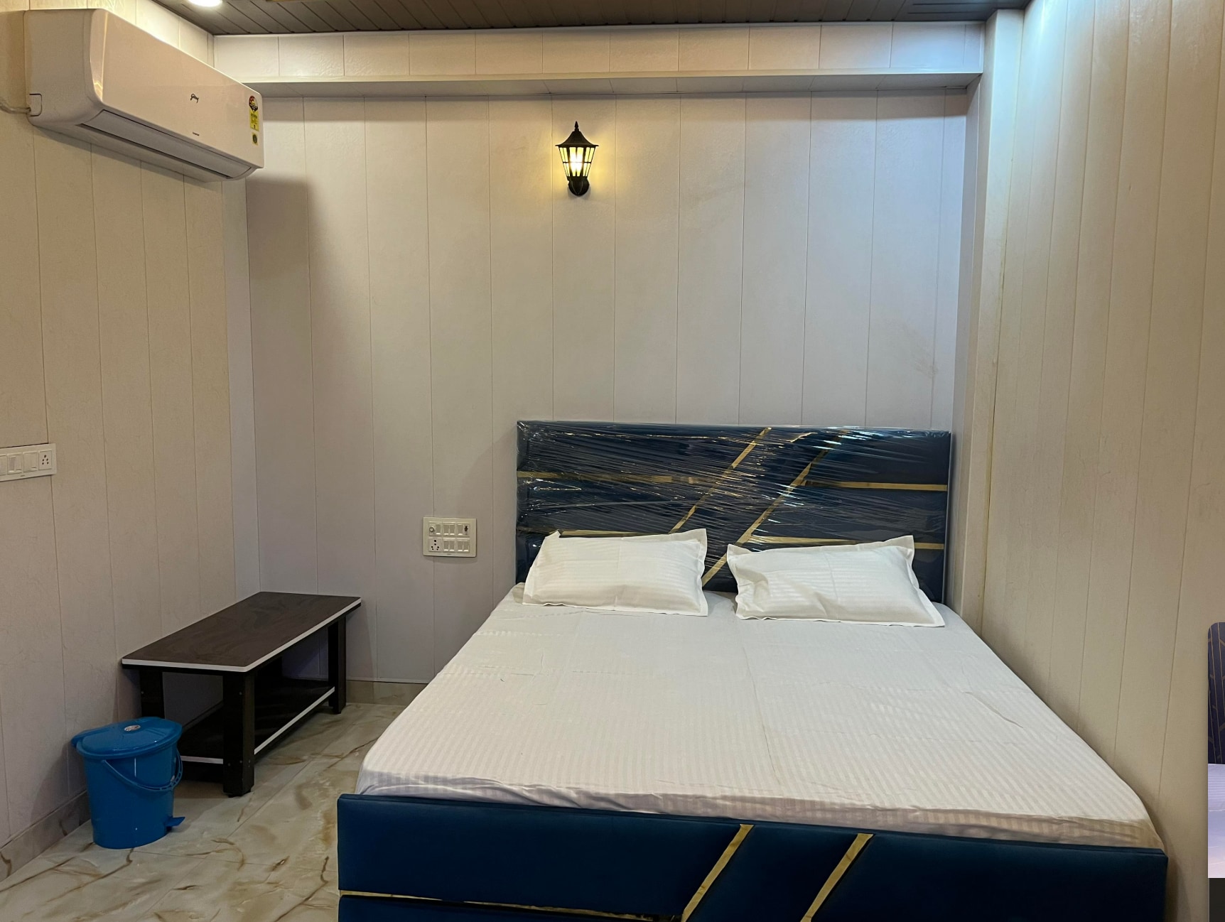 Prabhuraj inn Guest house/ Walking distance to ram mandir - Tap to explore photos