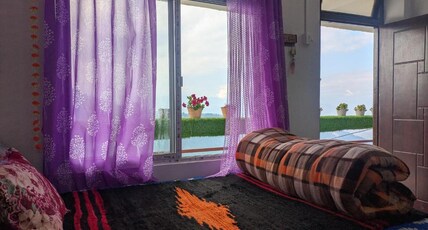 LuxeHaven Homestay Room Type - Comfy Family Room