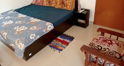 MAMTA HOME STAYS Room Type - Deluxe King Room(3 Person)