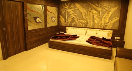 HOTEL KINGSWAY AND RESTAURANT Room Type - Family Suite