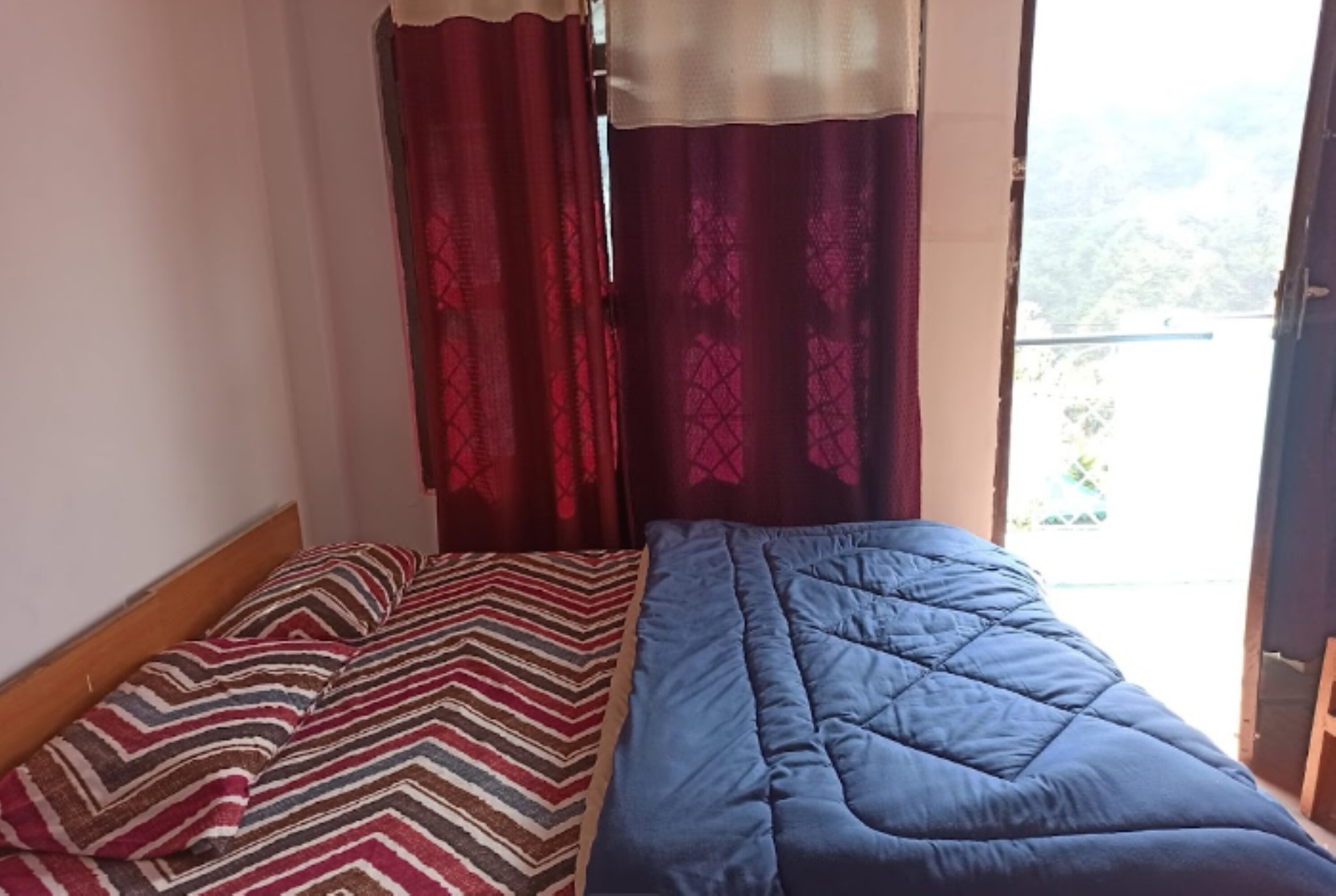 Vishwanaath Stay - Tap to explore photos