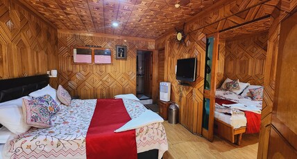 Paradise Hotel Main Market Room Type - Suite Room