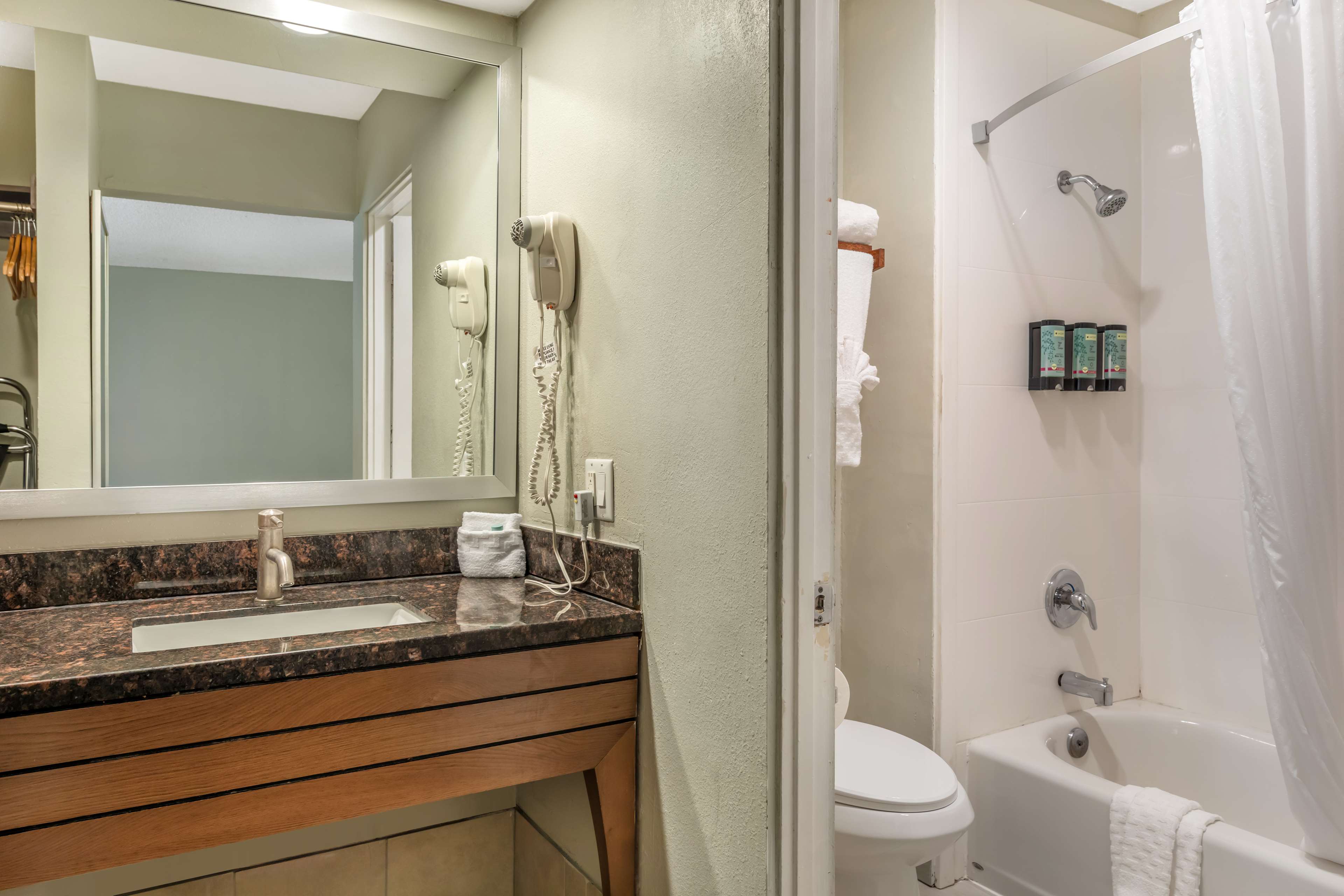 Best Western Inn at Palm Springs - Tap to explore photos