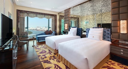 The Reverie Saigon - The Leading Hotels of the World Room Type - Deluxe Twin Room High Floor With Free Minibar The Reverie Saigon - The Leading Hotels of the World Room Type - Deluxe Twin Room High Floor With Free Minibar