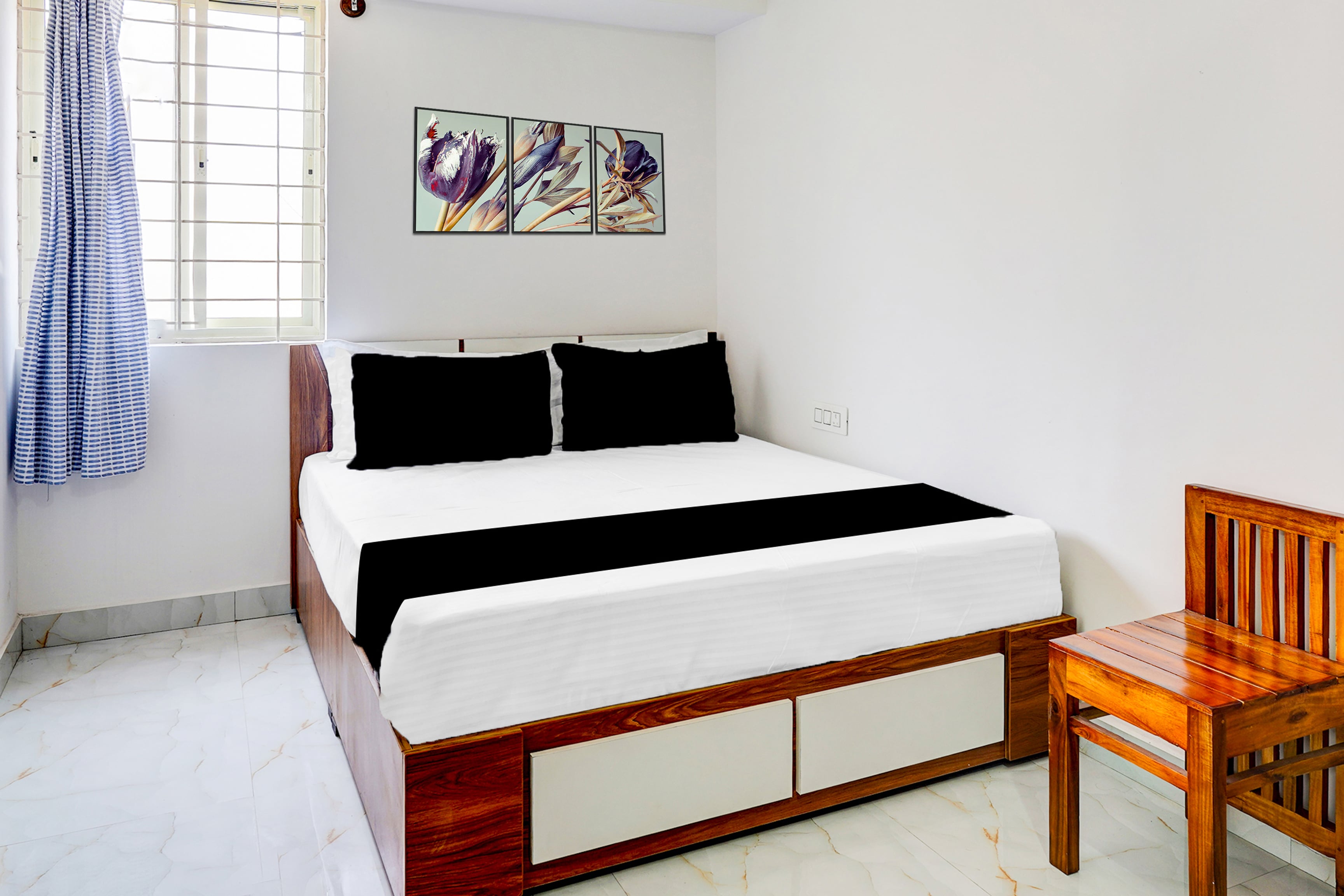 Hotel O AAFA SUITES Sri Venkateshwara Theatre - Tap to explore photos