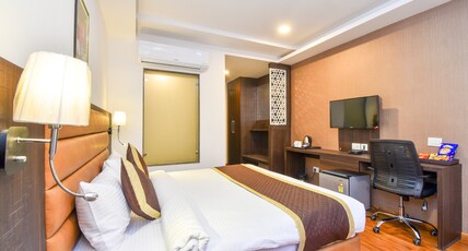 Hotel Suncity Plaza Sitapura Room Type - Superior-King Room