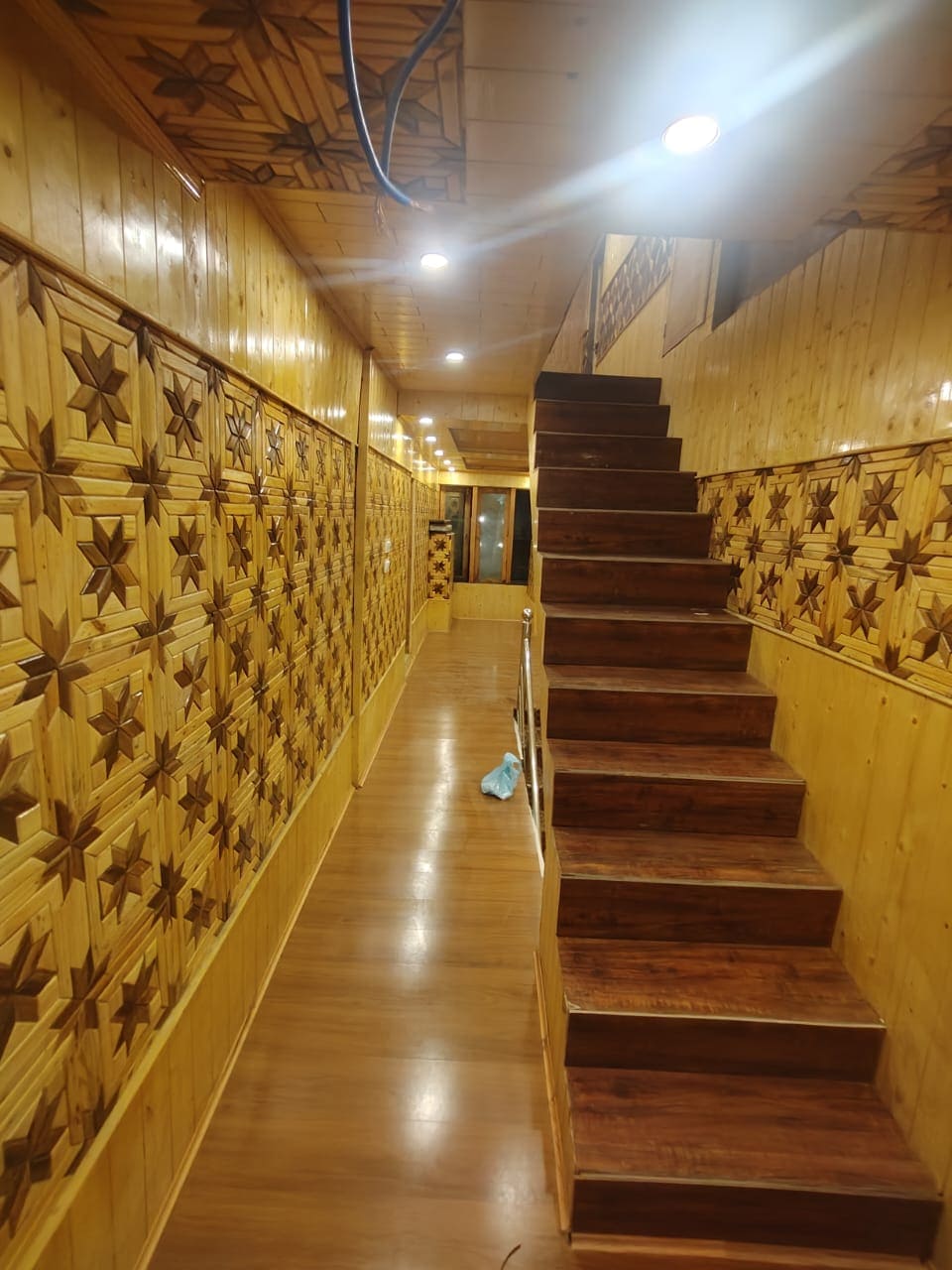 Star Palace Pahalgam - Tap to explore photos