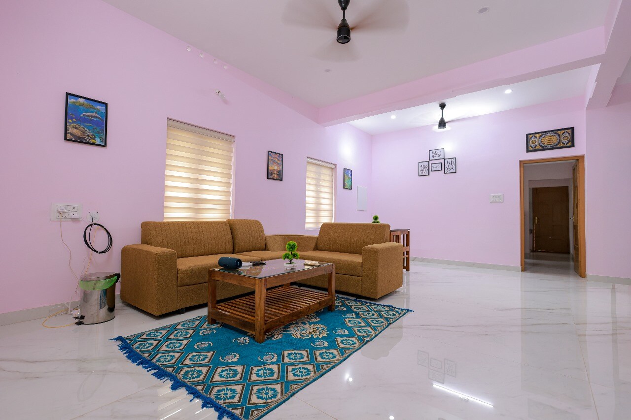 Bluebell Shores Homestay - Tap to explore photos