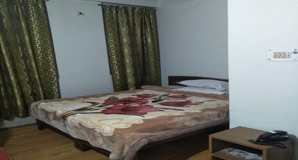 StayApart - SIKKIM REGENCY Room Type - Deluxe Room