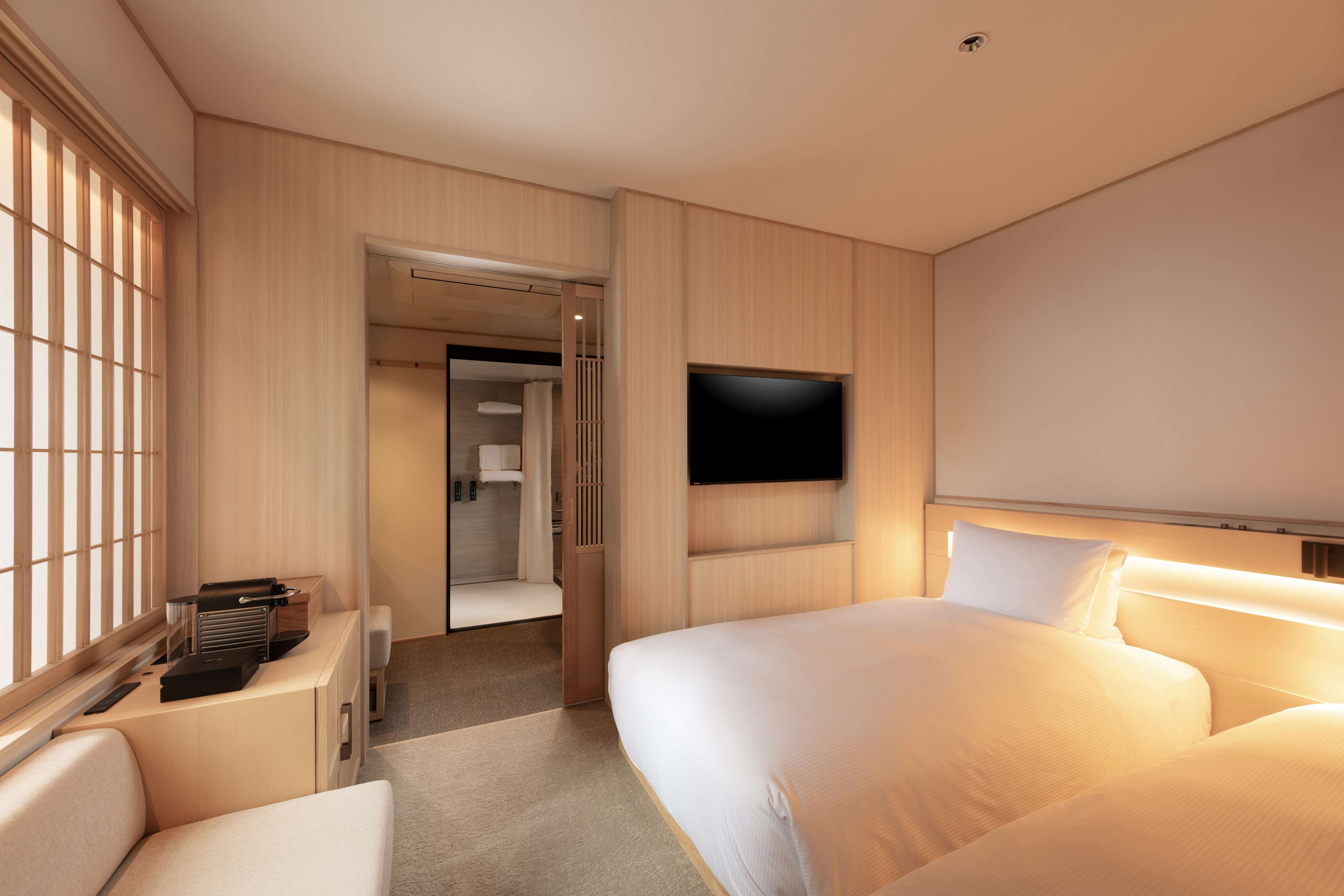 DoubleTree by Hilton Kyoto Higashiyama - Tap to explore photos