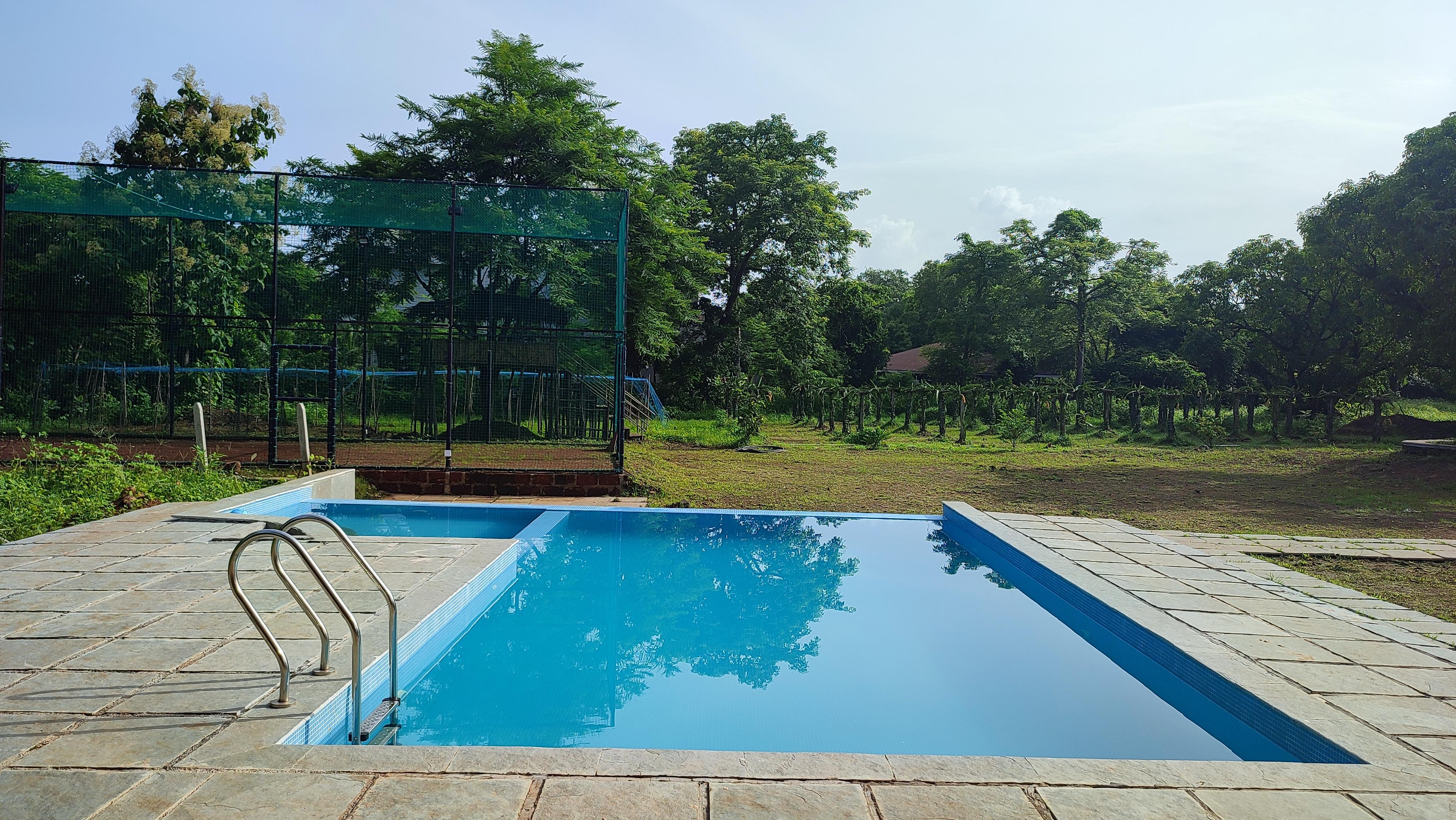 Starlight Escape - Tap to explore photos