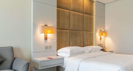 Movenpick Hotel and Resort Al Bida’a Room Type - Deluxe King Pool Access