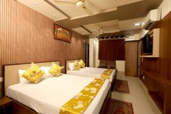 Hotel Jinendra Palace