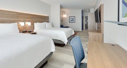 Holiday Inn Express & Suites - Plano - The Colony Room Type - 2 Queen Beds Suite