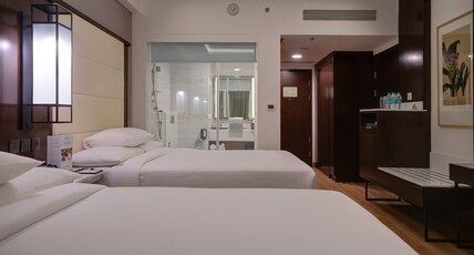 Courtyard by Marriott Surat Room Type - Deluxe Twin City View 2 Twin Bed