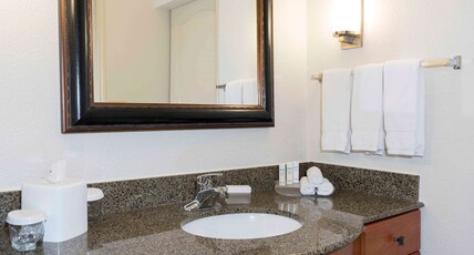 Homewood Suites by Hilton Indianapolis-Airport/Plainfield Room Type - 1 KING 1 BDRM STE NONSMOK