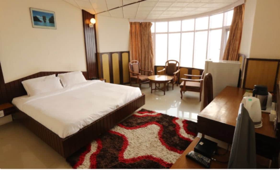 Hotel Barog Heights - Tap to explore photos