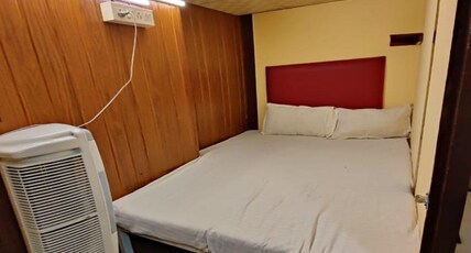 Paradise Residency Room Type - Standard Room Non Attached Washroom