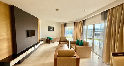 Century Langkasuka Resort Langkawi Room Type - Premier Suite Seaview