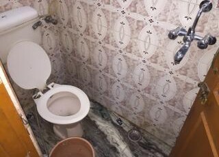 Kanak Guest House Room Type - Deluxe Ac Room