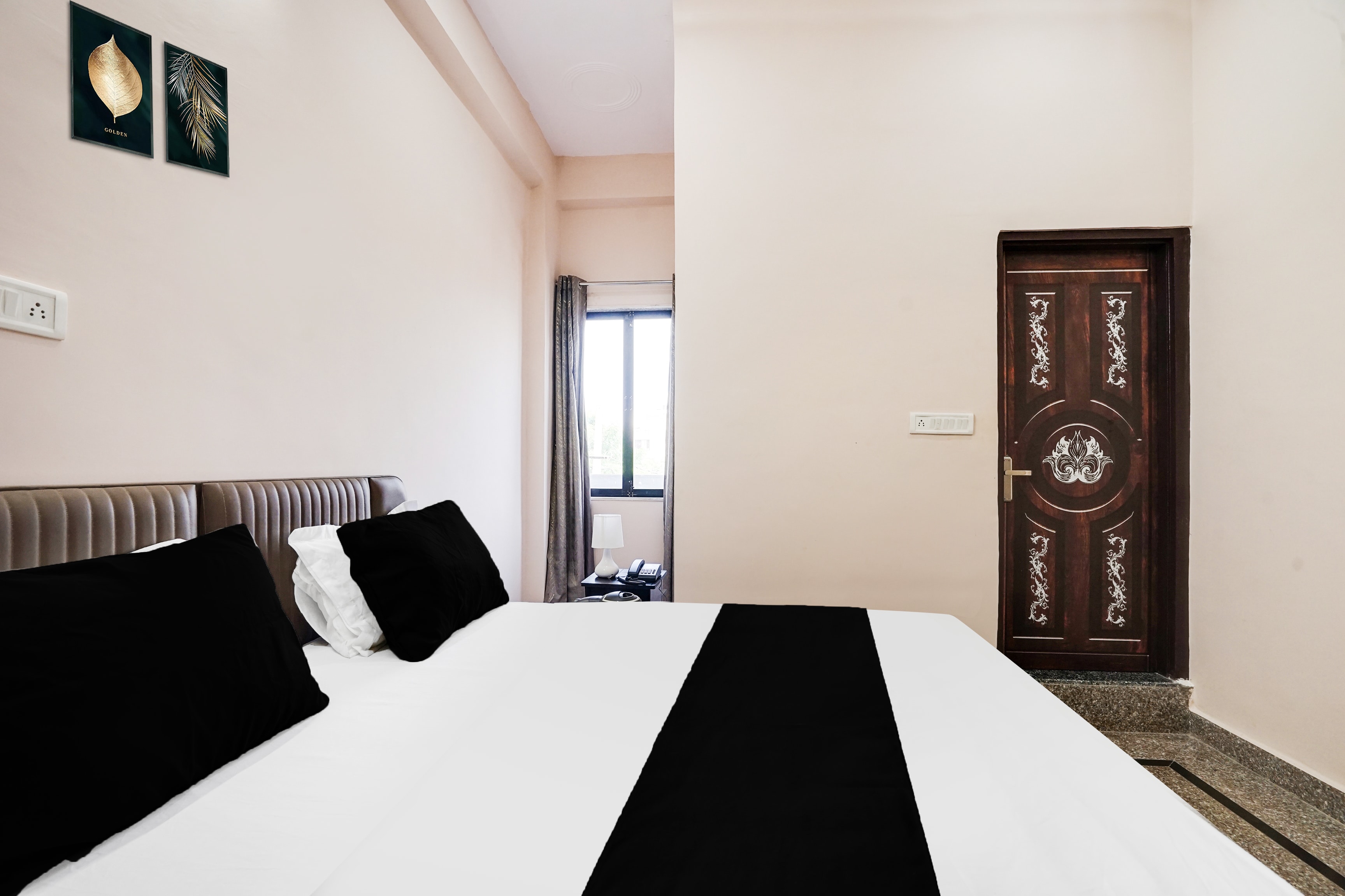 Hotel O Starlight Stay Jaipur International Airport - Tap to explore photos