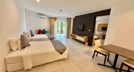 Century Langkasuka Resort Langkawi Room Type - Family Suite